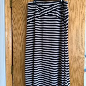 Classic Striped Black and Beige Women's maxi Skirt size XL